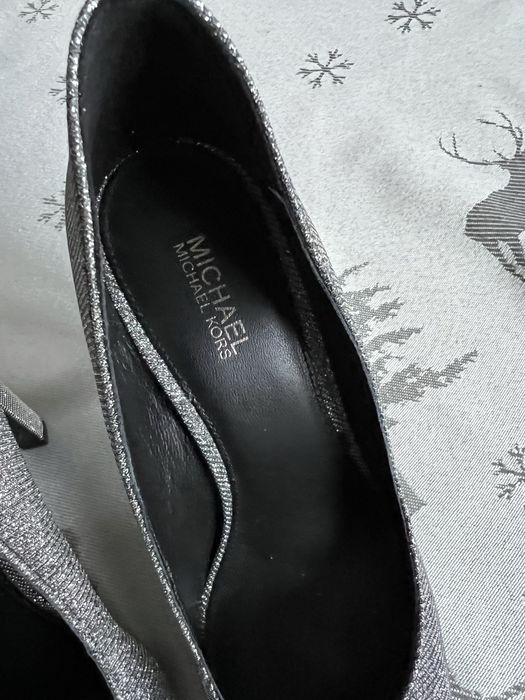 Buty szpilki srebrne