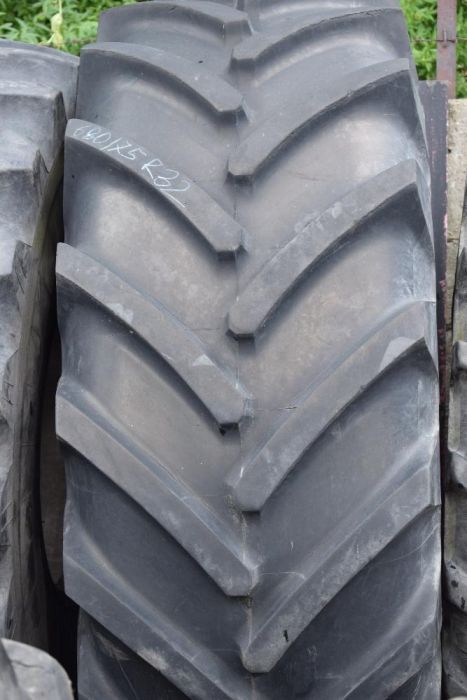 680/75 R32 opona używana