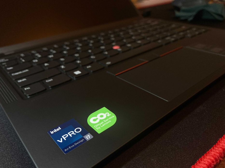 Lenovo ThinkPad X1 Carbon Gen 10/ 32Gb / 1Tb / i7-1270P /IPS FHD touch