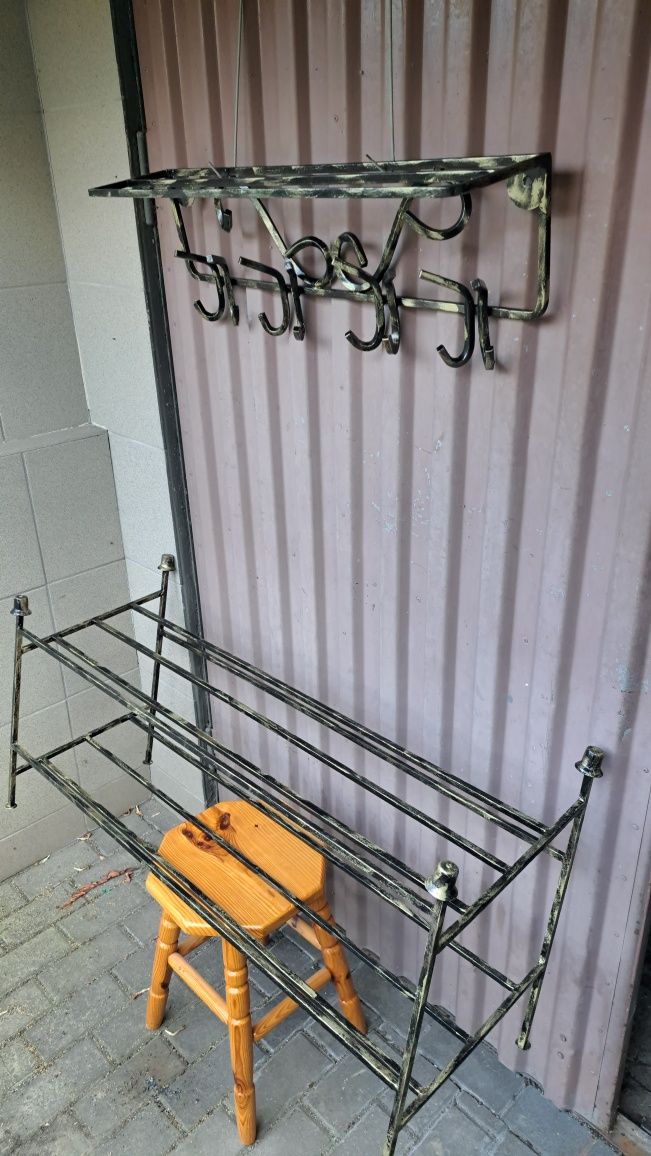 Zestaw do przedpokoju z metalu