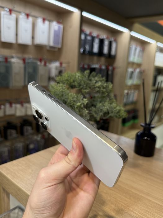 Б/у iPhone 15 Pro Max 256Gb White Titanium