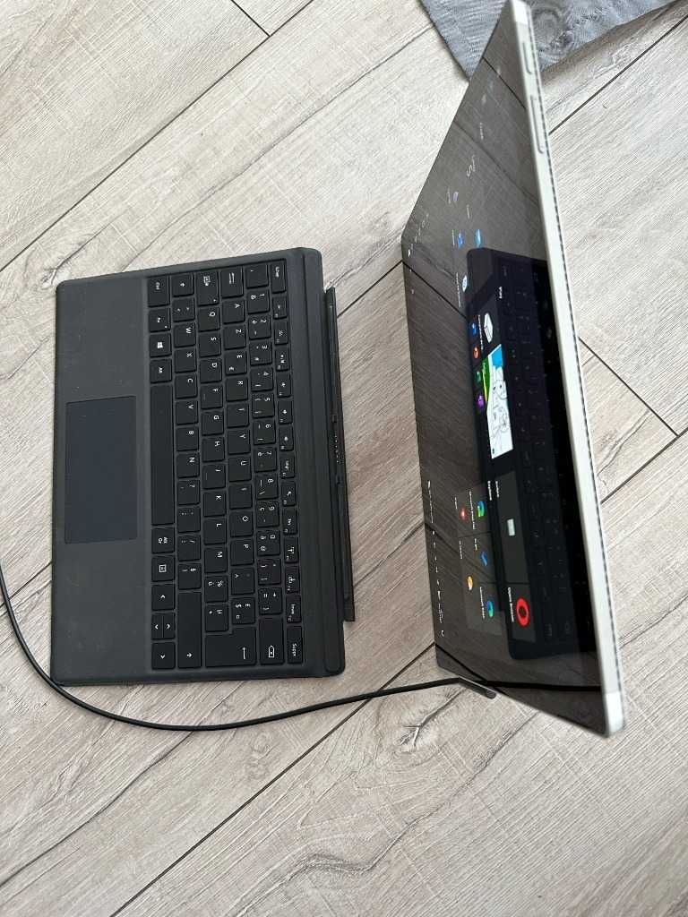 Microsoft Surface Pro 4