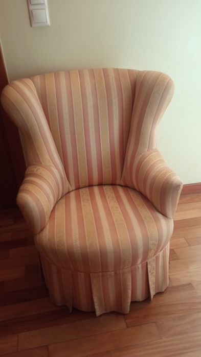 Sofá.        senhorinha