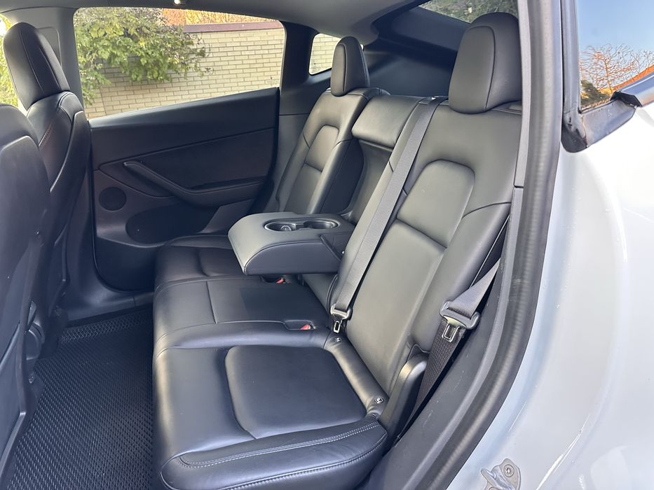 Tesla Model Y LONG RENG DUAL MOTOR Можливий обмін!