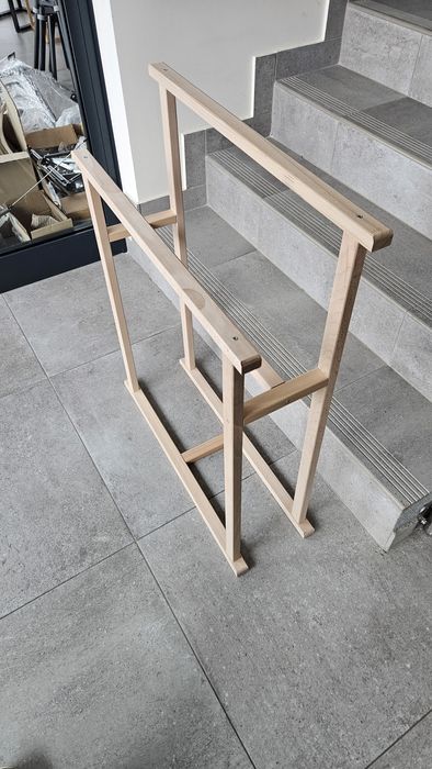 Drewniany wieszak na ręczniki