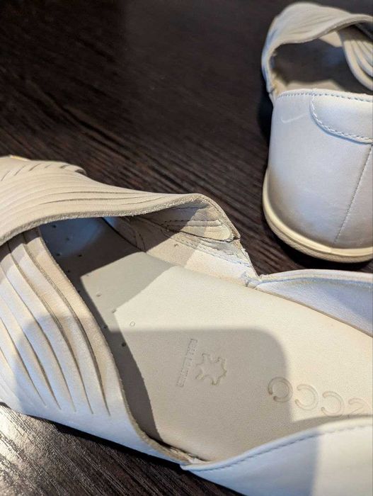 Босоніжки Ecco 39 Нові