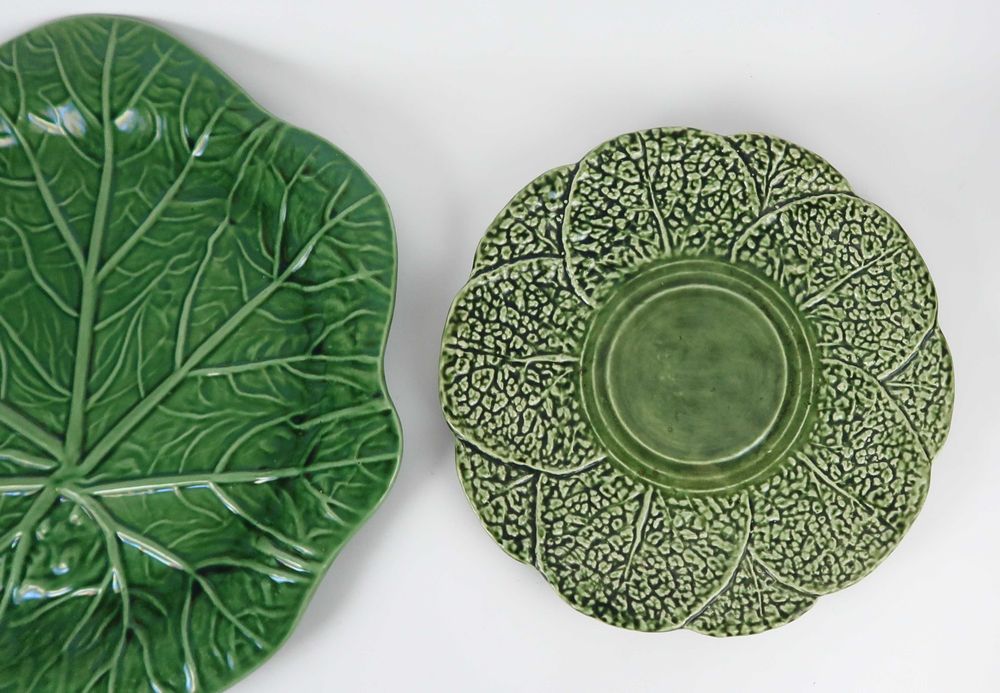 2 pratos em faiança das Caldas (Subtil e Álvaro José)