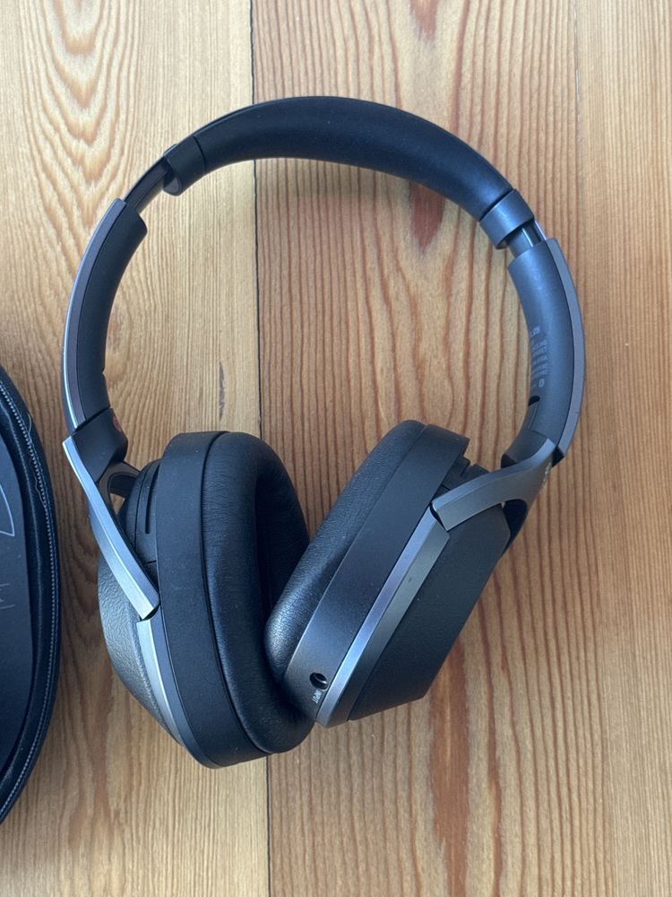 Sony WH-1000XM2 - Auscultadores Bluetooth com Cancelamento de Ruído