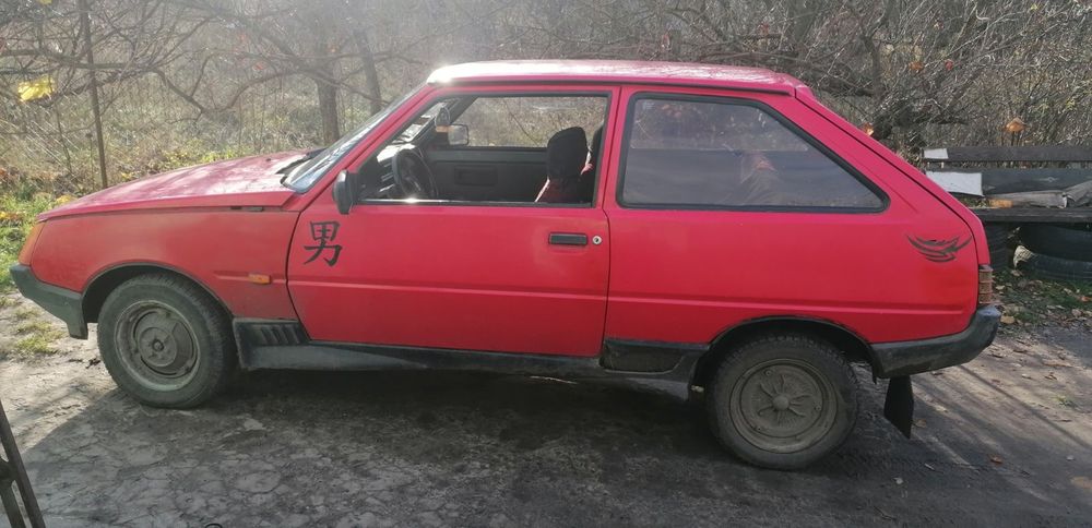 Продам Таврію  в робочому стані коробка 5ст