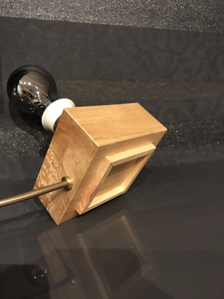 Lampki ozdobne z  drewna