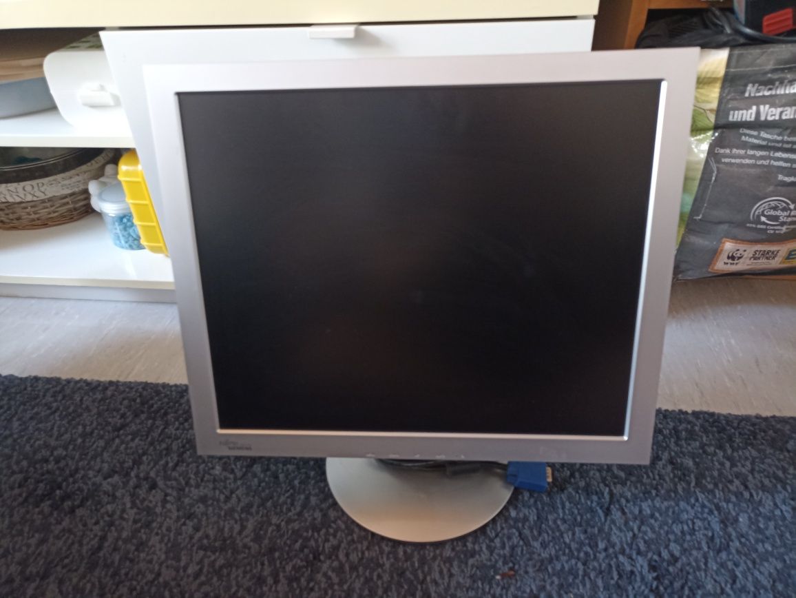 Продам манітори LCD