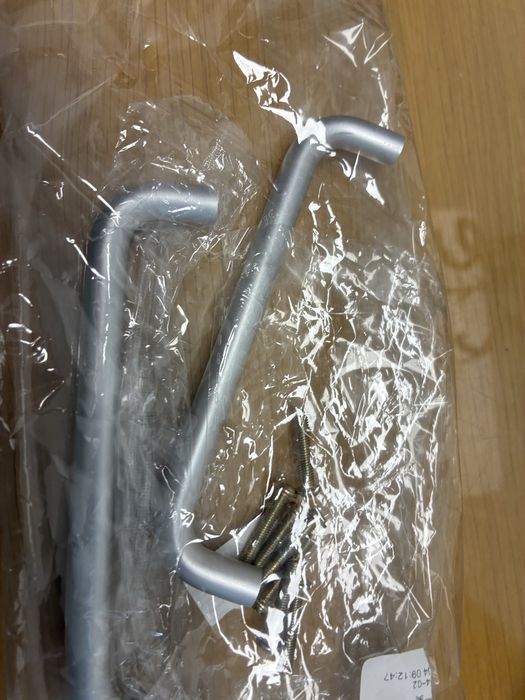 Uchwyty do mebli 2szt aluminiuowe 12.8cm