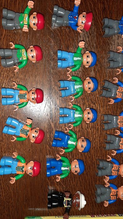 Każda figurka 3 zł sztuka lego duplo
