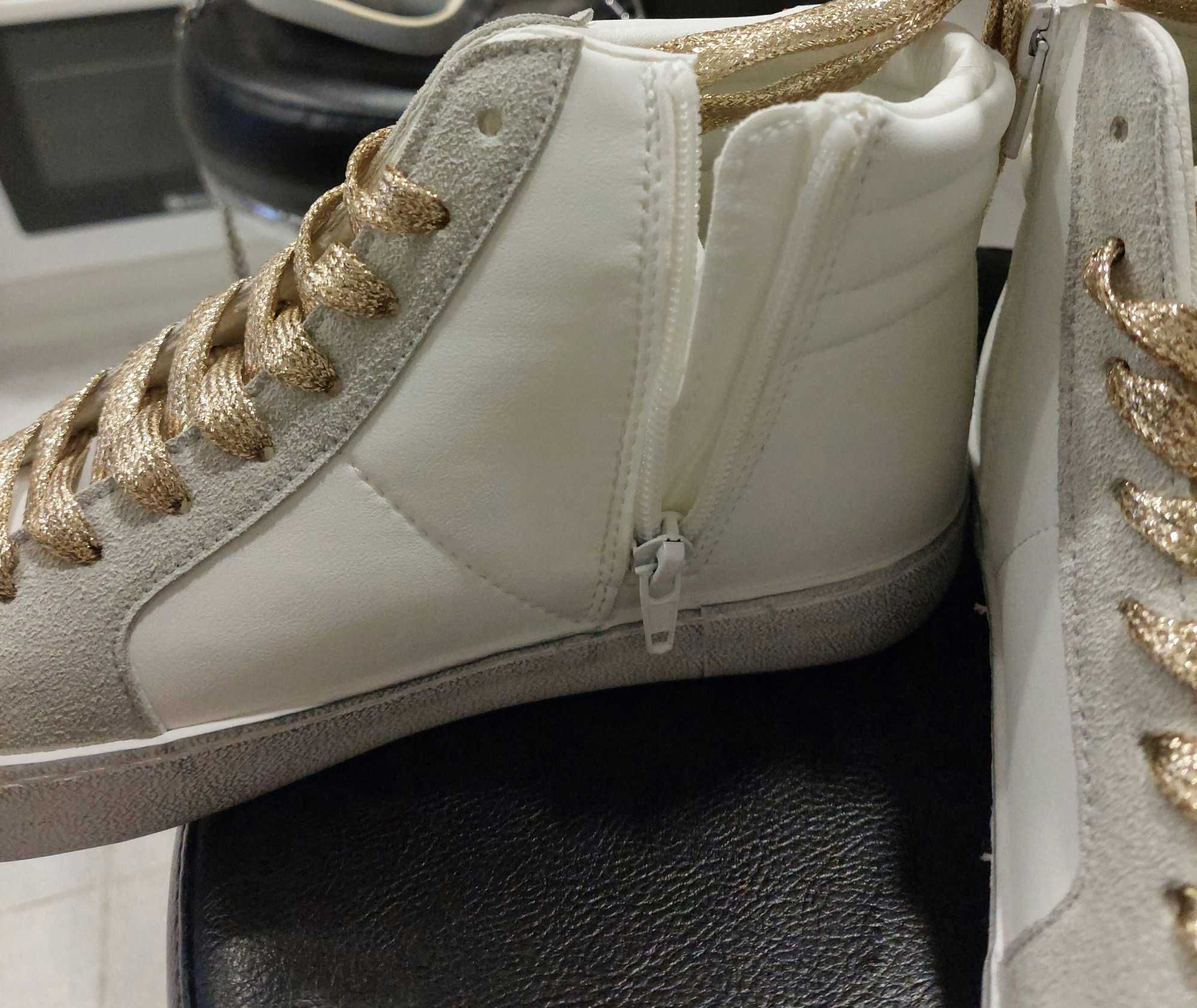 Sapatilha estilo bota