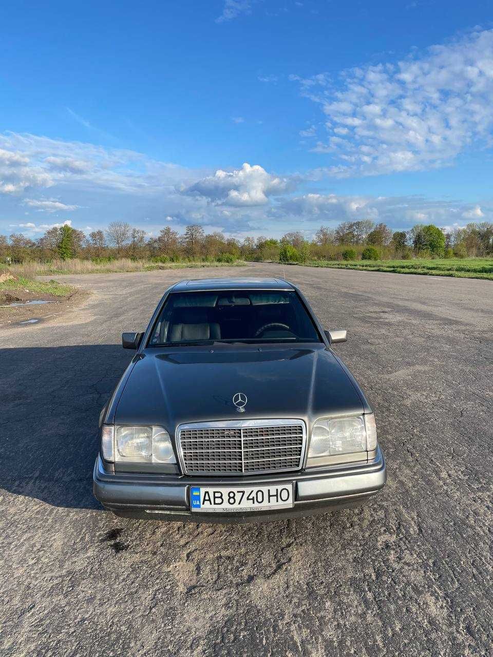 Продам Mercedes E200