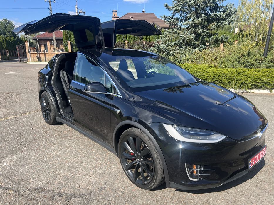 Tesla model X p100d 2018р