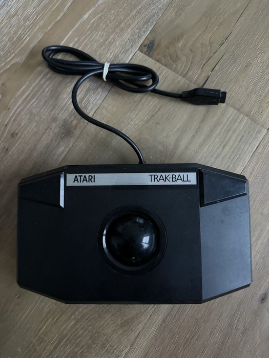 Atari Trak-Ball – oryginalny kontroler, sprawny, stan bardzo dobry