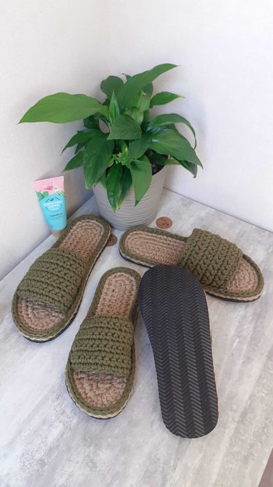 Вязані тапочки з джуту та трикотажу на ЕВА підошві в наявності.