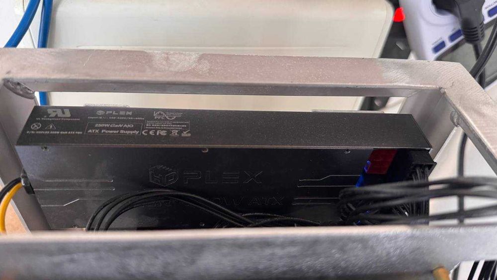 Блок живлення HDPLEX 250W GaN AIO (пасивний, SFF)