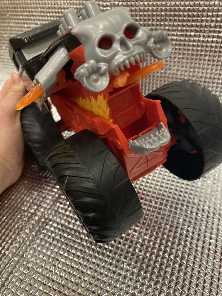 Hot Wheels Monster Truck Шейкер