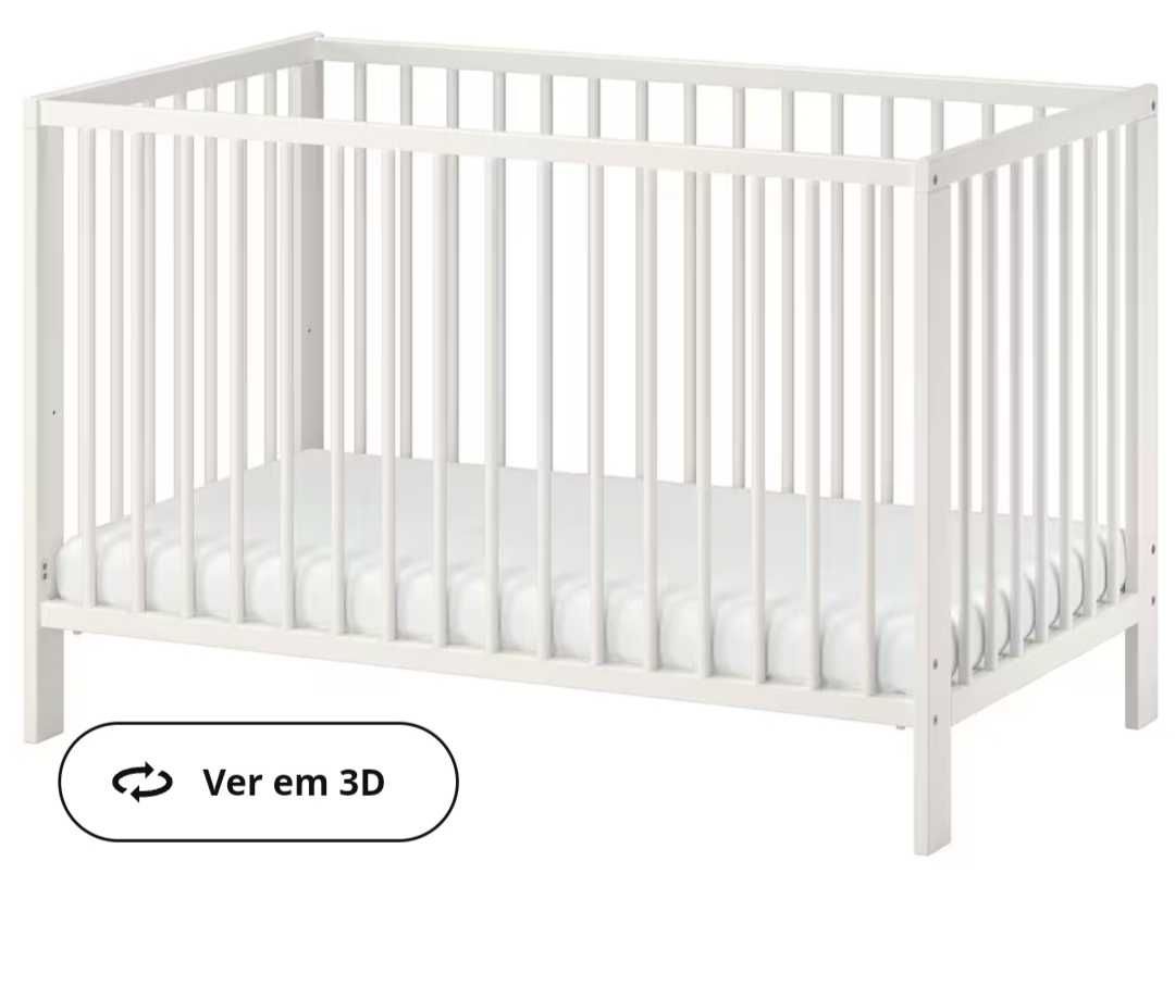 Cama, berço de bebé com colchão (protetor de colchão)