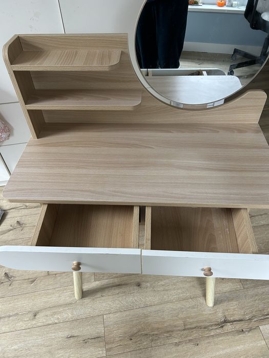 Toaletka stan bardzo dobry Odbiór osobisty