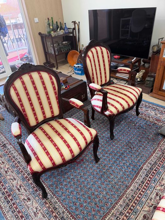 Conjunto Estilo Luís XV – Madeira Maciça – Excelente Estado