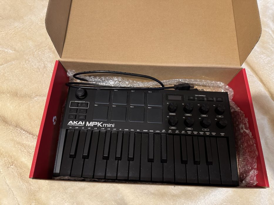 Akai MPK mini mk3 black - mini klawiatura