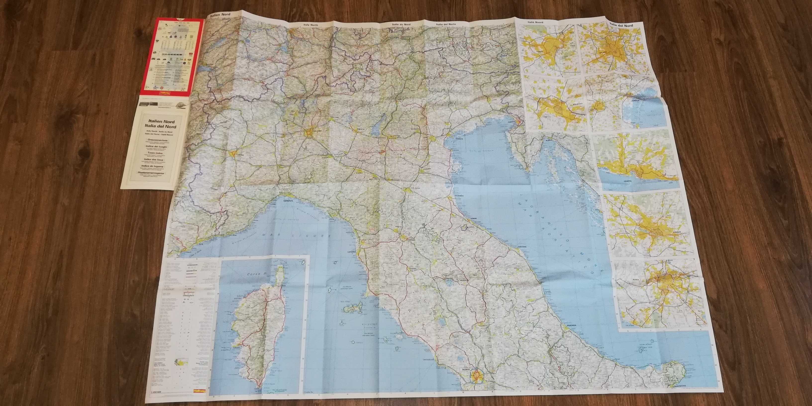 mapa samochodowa papierowa z tabelą odległości Włochy lub Szwajcaria