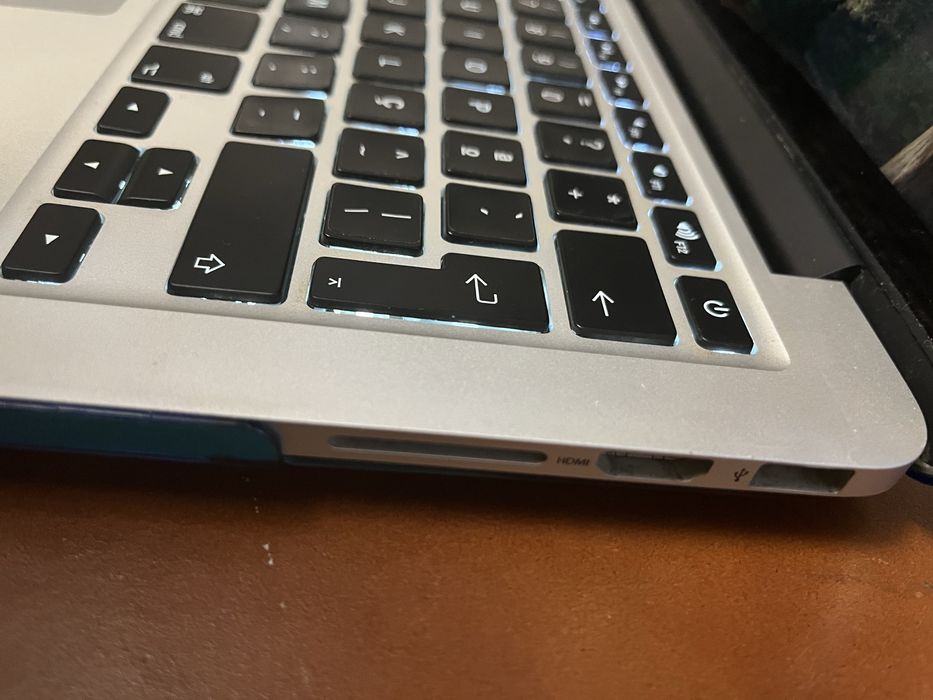 Macbook Pro 13 i5 2.7Ghz A1502 | 8gb ram | ssd 250gb