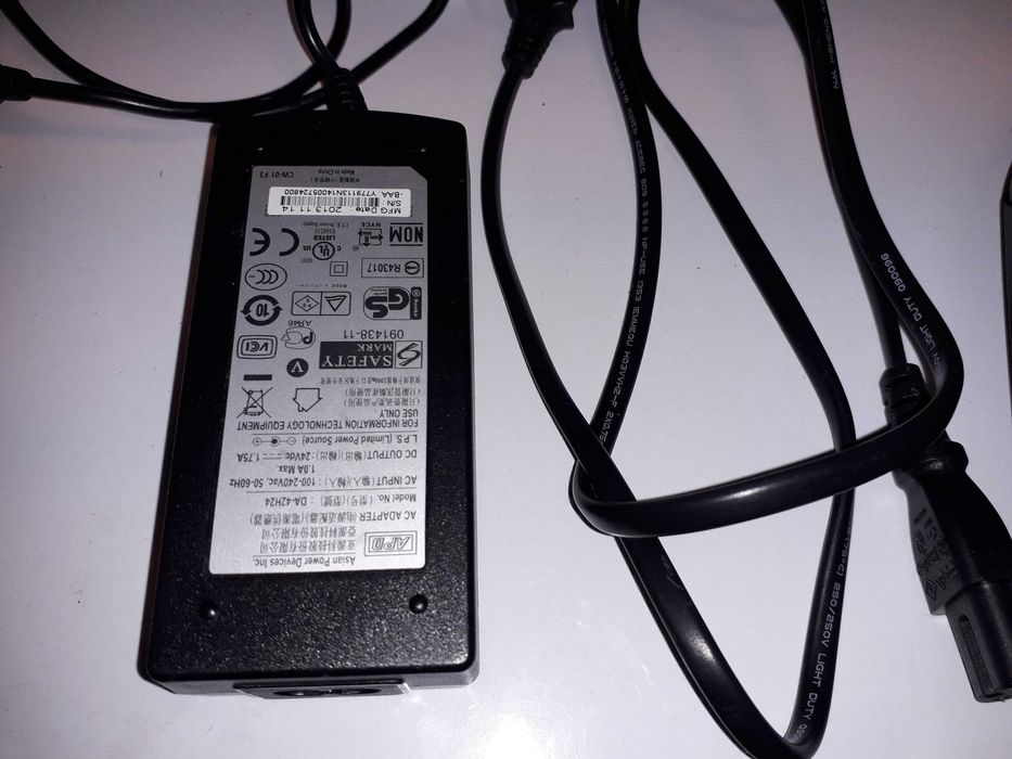 Кермо-руль+три педалі+КПП-Шифтер LogitechG27НОВИЙ остання ревізія ориг