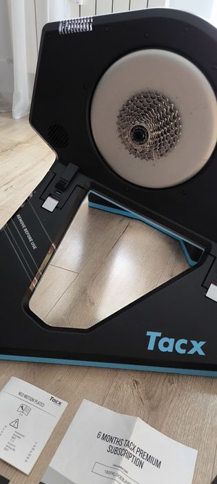 Tacx Neo 2T Smart cały zestaw plus ruchome platformy