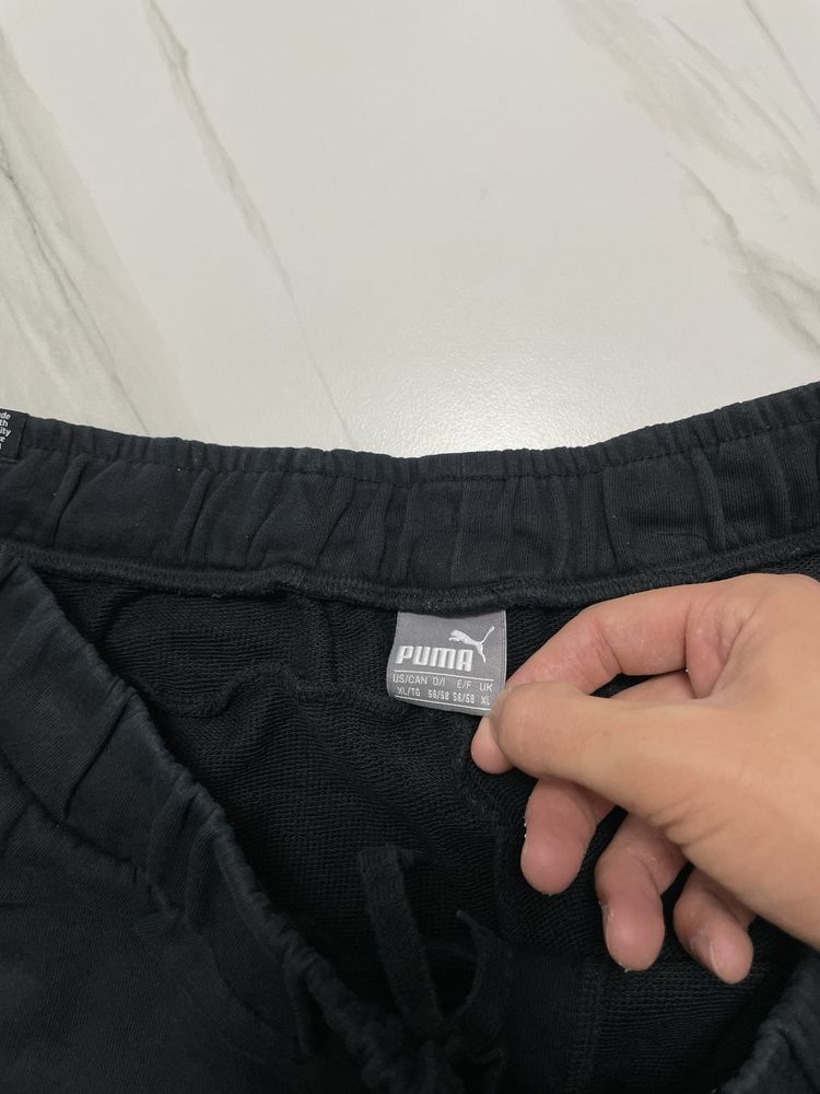 Чоловічі шорти XL puma оригінал