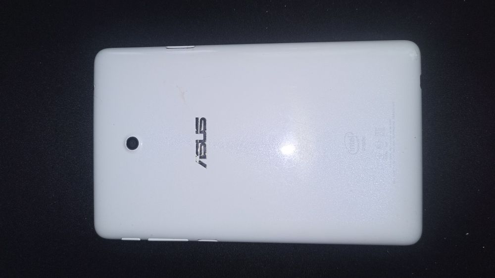 Планшет ASUS на базі Intel