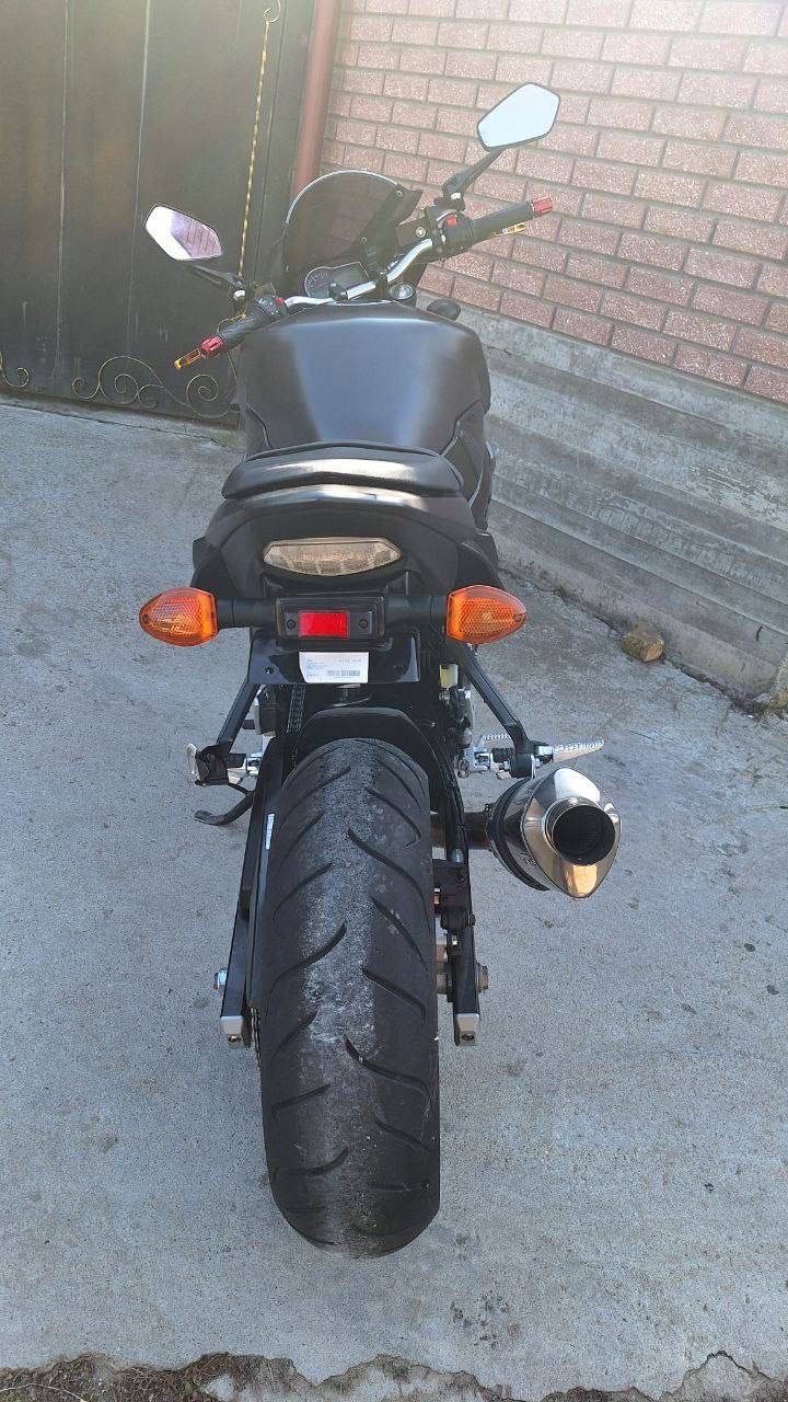 Продам мотоцикл SUZUKI GSR750