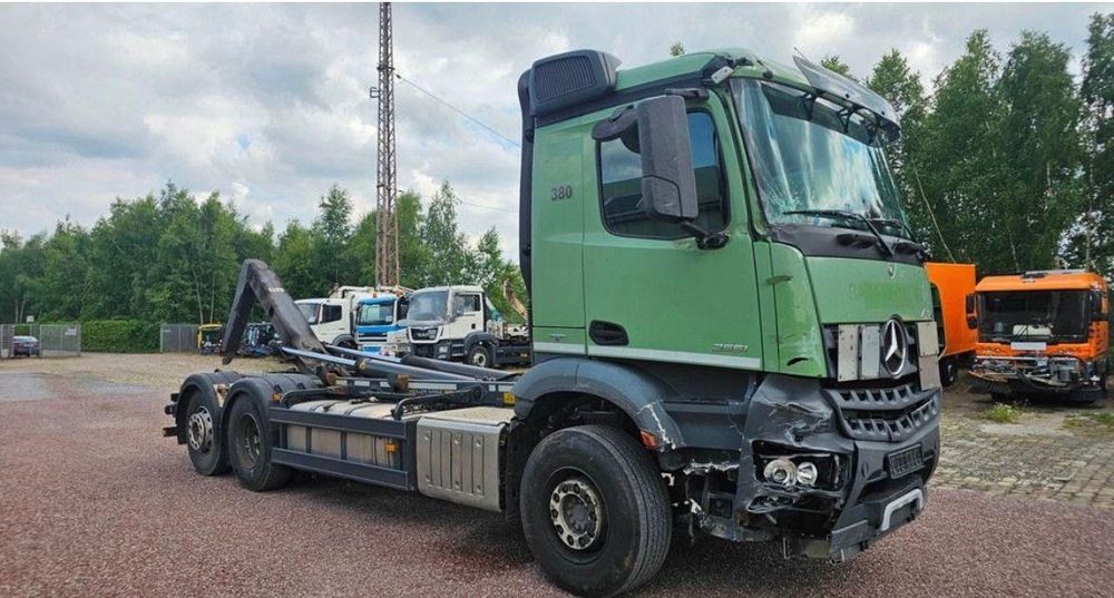 Mercedes-Benz Arocs 6x2 Hakowiec Meiller RK 2070 Duże kontenery (Wywrotka, Bramowiec) 6x4 6x6
