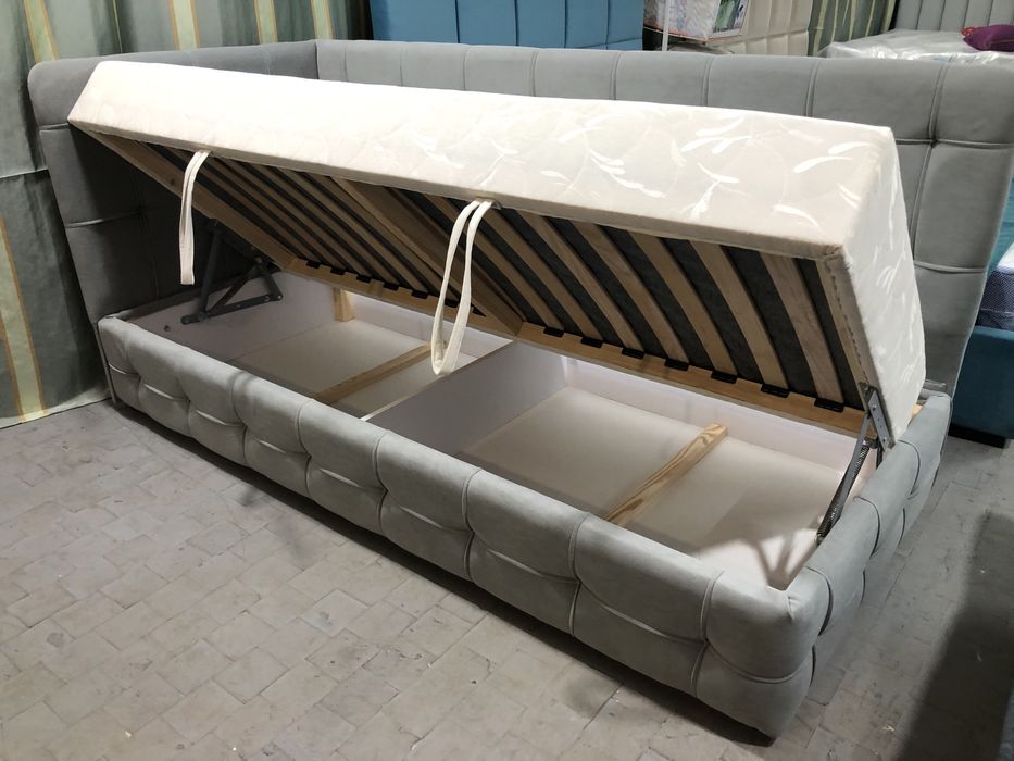 Ліжко односпальне 80х200,з матрацом,матрац,диван
