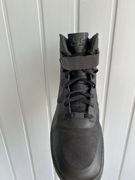 Ботинки Nike.