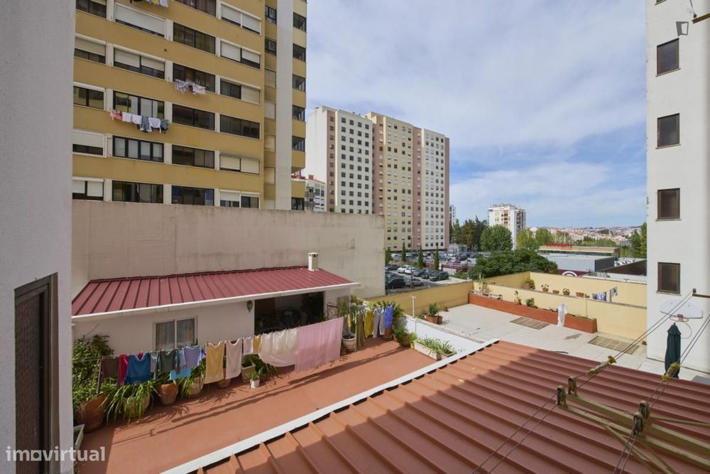 Estúdio - localizado em Lisbon