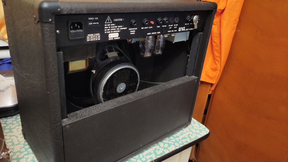 Engl Squeeze 50 Germany Ламповий комбо Підсилювач Celestion 8 ом 6L6GC