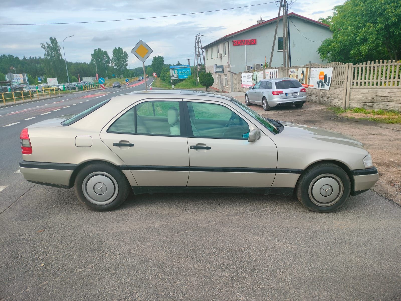 Mercedes klasa C model w 202 c180 z 1996 roku!!