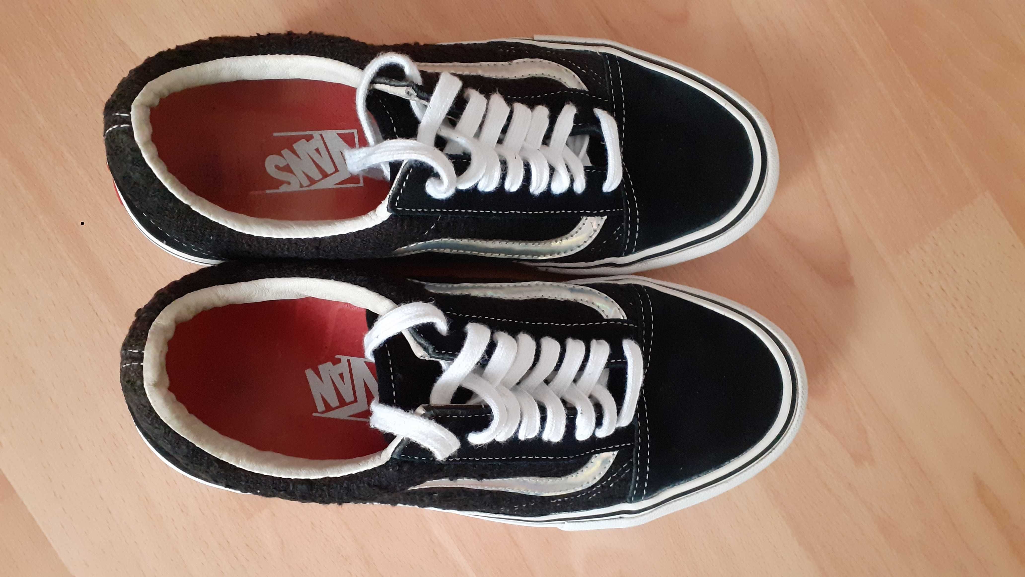 Trampki Vans Old Skool Supreme  r. 40,5