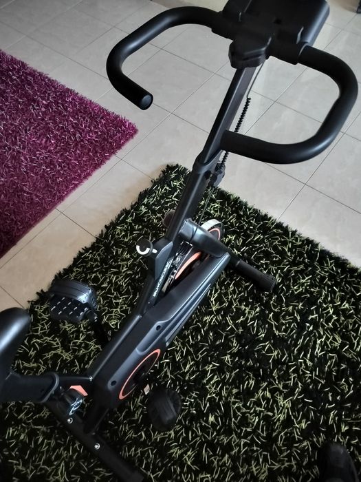 Bicicleta estática semi-profissional como nova com garantia