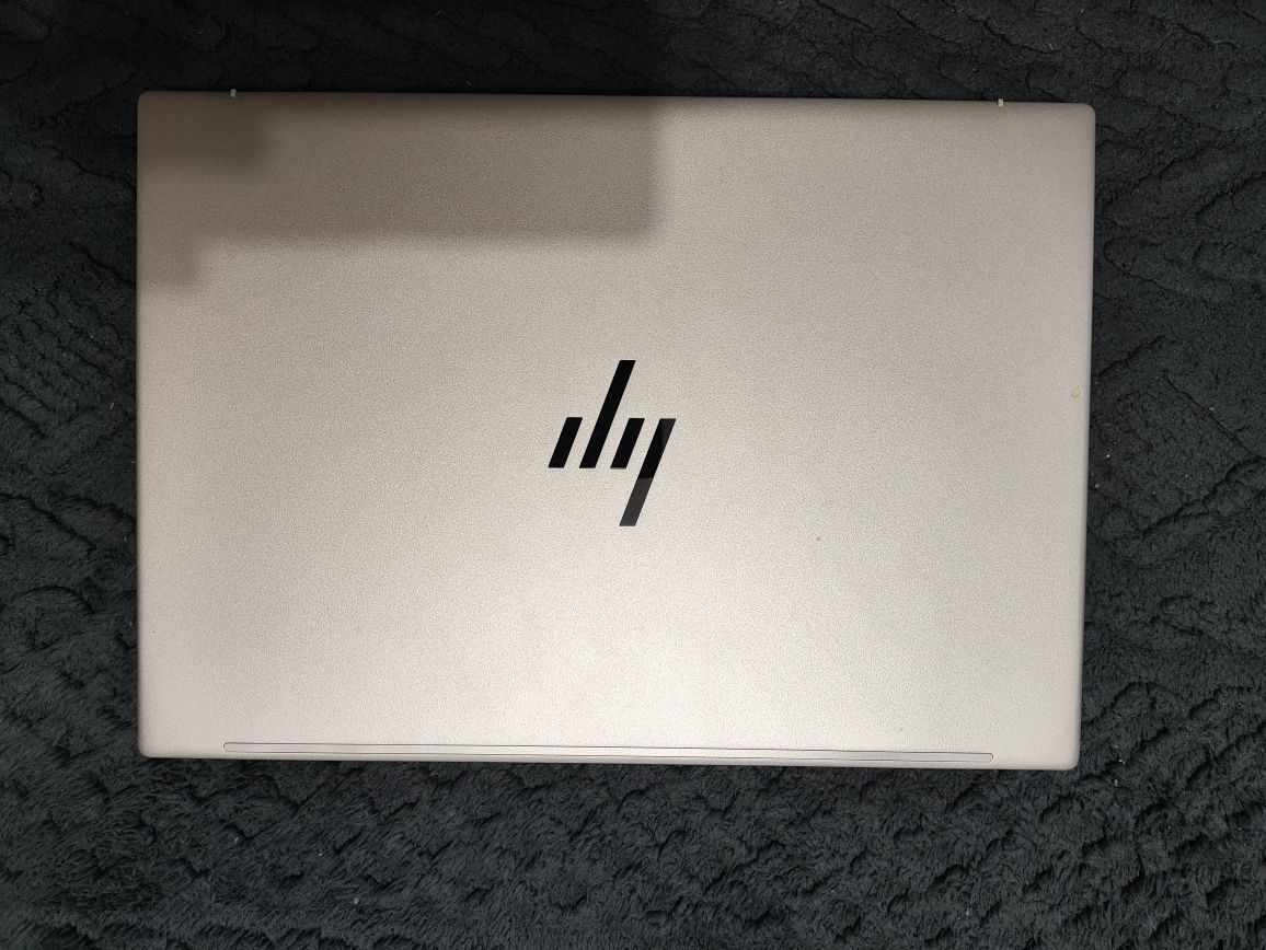 Ноутбук HP Pavilion Aero 13-be2011ua (8F2B8EA) Natural Silver / 13.3"