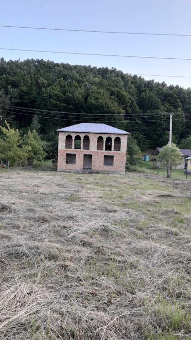 Будинок в Карпатах ( незавершене будівництво)