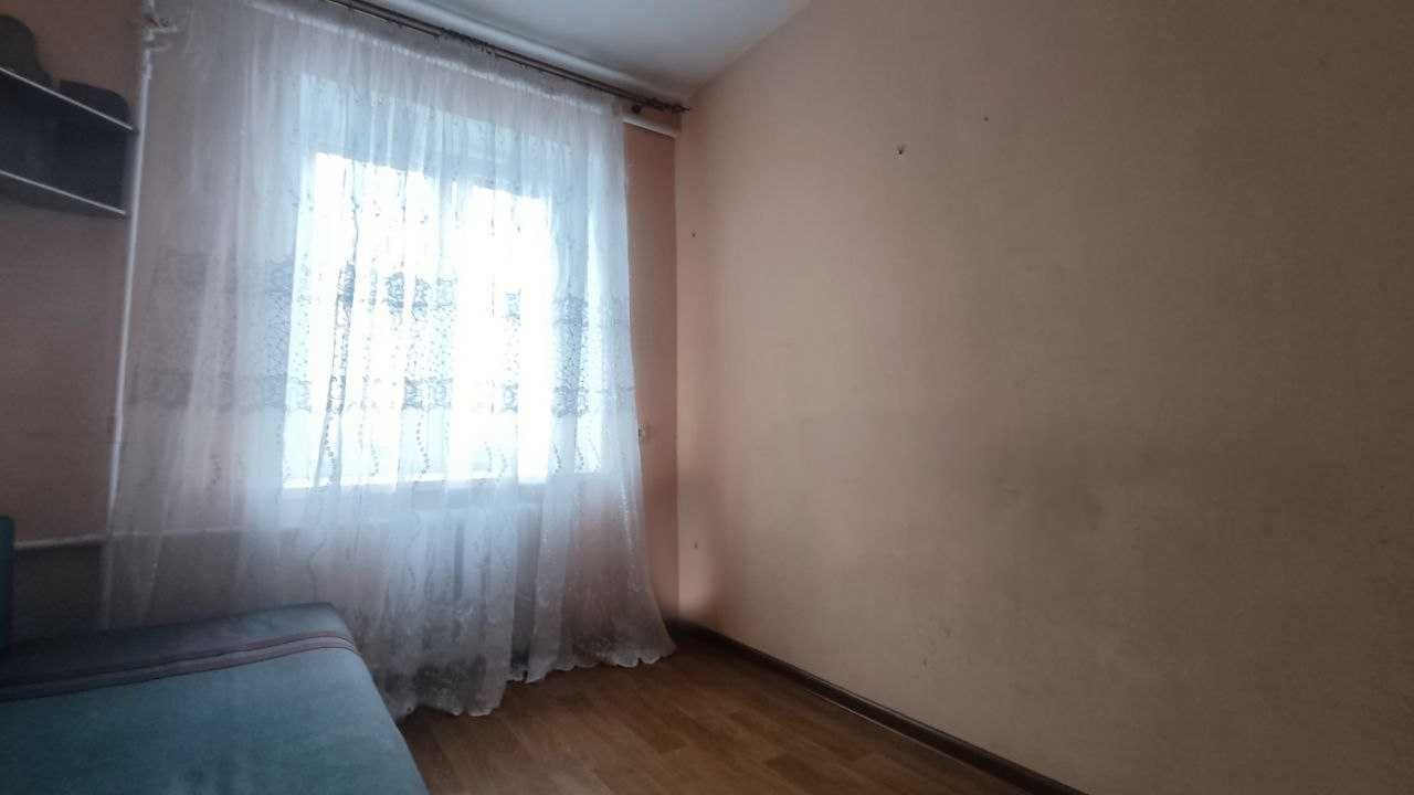 Затишна кімната в тихому центрі міста. Червоний міст RD