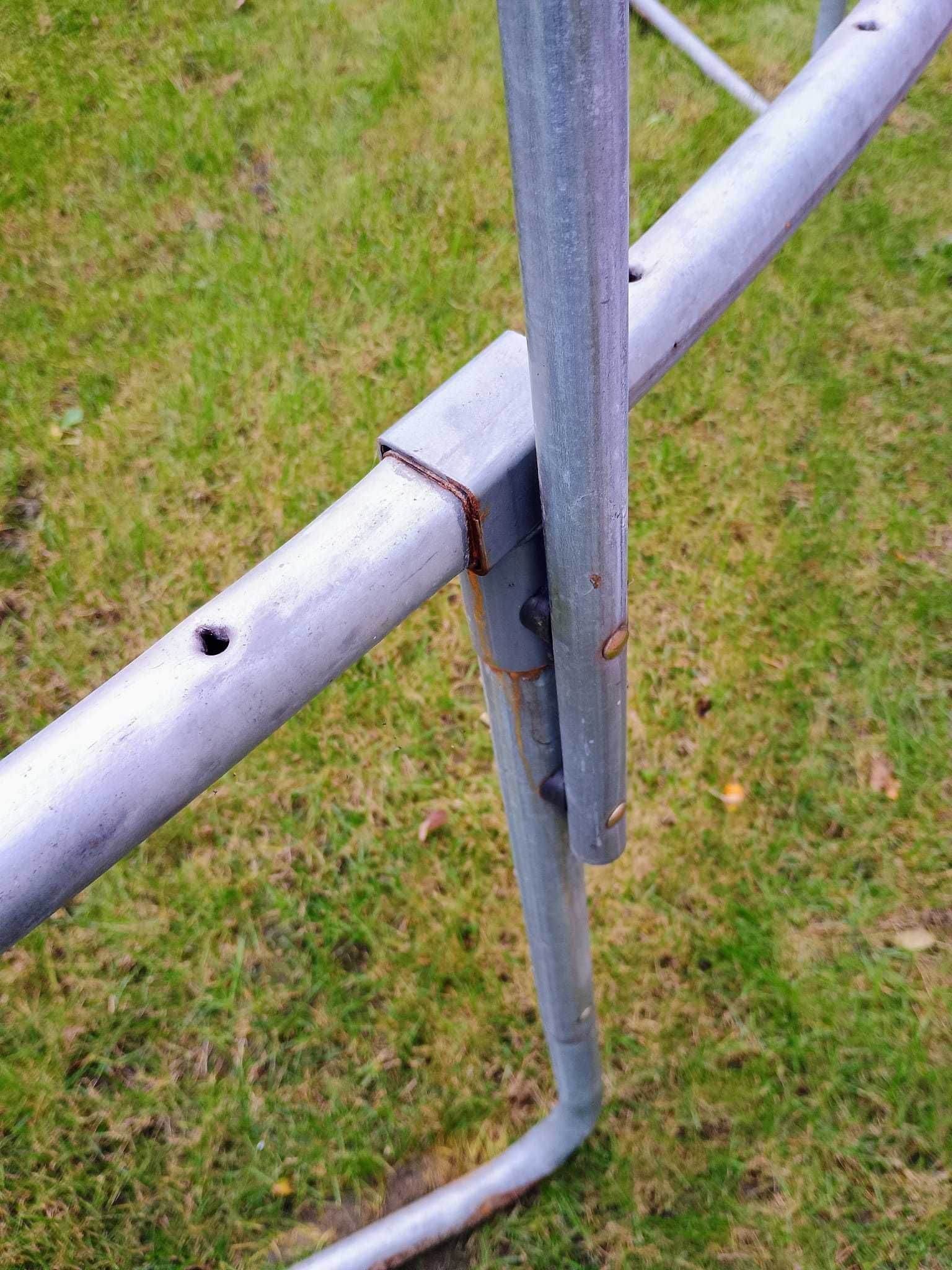 Trampolia 366cm średnicy z siatką i wszsytkimi elementami