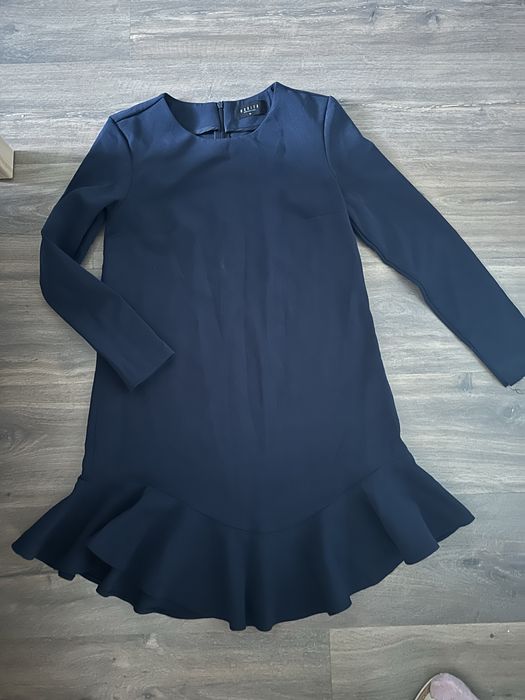 Granatowa elegancka sukienka mohito 36