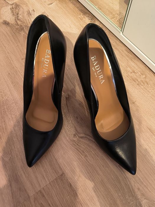 Buty na obcasie skórzane Badura r. 40