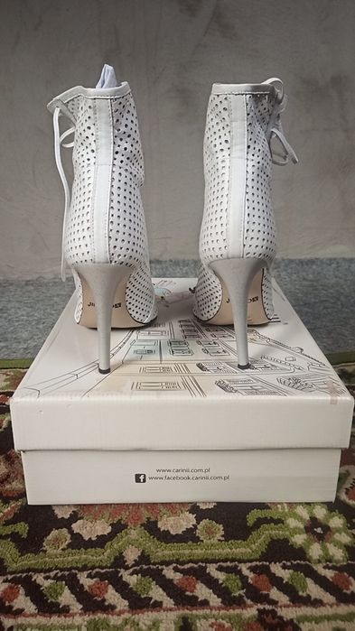 Carinii botki rozmiar 38